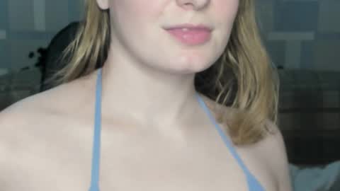 Snapshot of meowcr chatting on 03-23-26, 06:12 meowcr online show from 03-23-26, 06:12