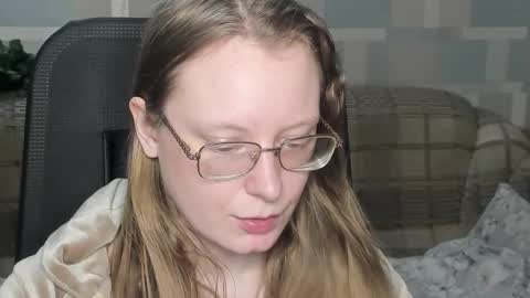 Snapshot of meowcr chatting on 03-27-26, 07:13 meowcr online show from 03-27-26, 07:13
