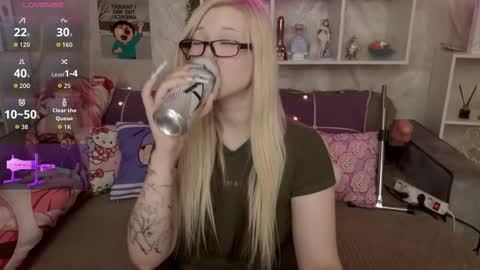 MeowkaKitty online show from 01-08-26, 02:58