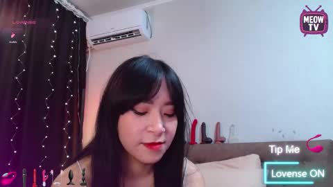Snapshot of meowkami chatting on 09-29-25, 12:38 meowkami online show from 09-29-25, 12:38