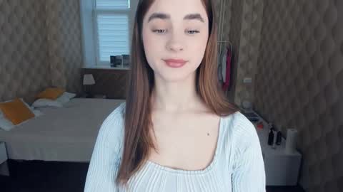 Snapshot of meoww_meows chatting on 10-25-25, 01:18 Julie online show from 10-25-25, 01:18