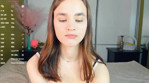 Julie online show from 04-03-26, 11:41