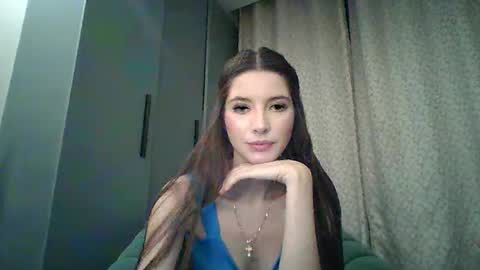 Snapshot of meralynn chatting on 11-20-25, 02:39 LEVA online show from 11-20-25, 02:39