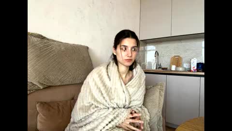 LEVA online show from 04-28-26, 04:12