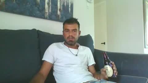 Snapshot of mercedes190d chatting on 09-28-25, 02:33 Mercedes190d online show from 09-28-25, 02:33