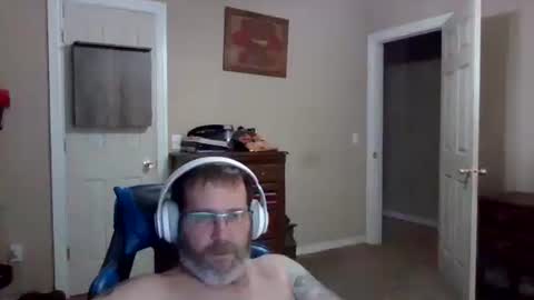 mercer1977 online show from 12-14-25, 04:45