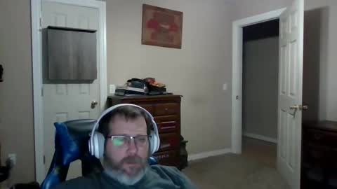 Snapshot of mercer1977 chatting on 01-08-26, 01:57 mercer1977 online show from 01-08-26, 01:57