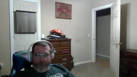 Snapshot of mercer1977 chatting on 03-22-26, 06:50 mercer1977 online show from 03-22-26, 06:50