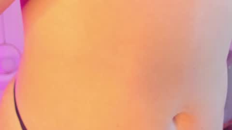 Snapshot of meredit_lane chatting on 10-26-25, 06:14 online show from 10-26-25, 06:14