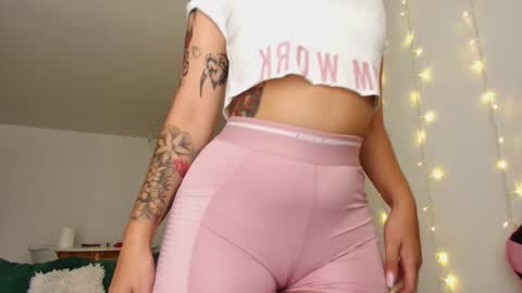 Miss Freckles online show from 01-26-25, 06:58