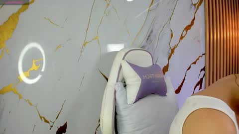 Snapshot of meridacute_ chatting on 10-21-25, 08:09 meridacute_ online show from 10-21-25, 08:09