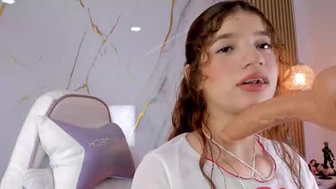 Snapshot of meridacute_ chatting on 10-23-25, 09:57 meridacute_ online show from 10-23-25, 09:57