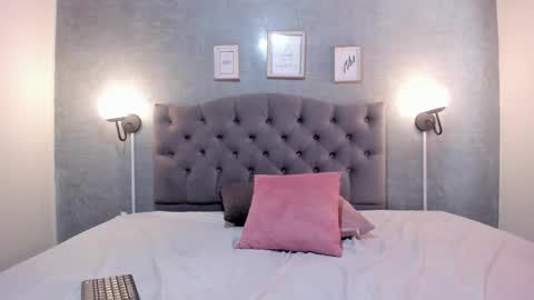 meridalane online show from 03-08-25, 03:35