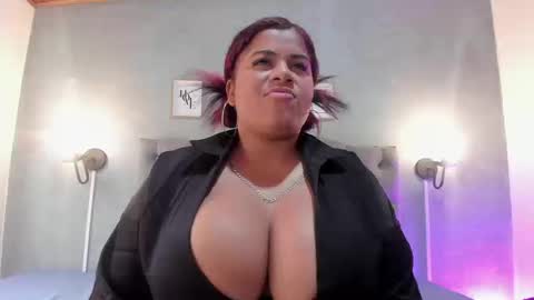 meridalane online show from 09-19-25, 03:02