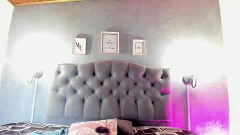 meridalane online show from 09-29-25, 01:33