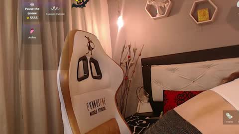 Snapshot of meriiiidaa chatting on 11-12-25, 03:18 meriiiidaa online show from 11-12-25, 03:18