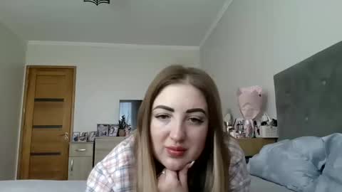 MeriWoulders online show from 04-17-26, 11:57