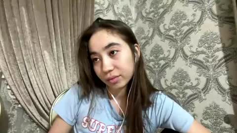Snapshot of merlenebixel chatting on 07-30-26, 05:45 merlenebixel online show from 07-30-26, 05:45