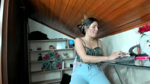 Snapshot of merlinaadams_ chatting on 12-09-24, 11:45 Merlina online show from 12-09-24, 11:45