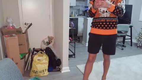 Snapshot of merlinharriss chatting on 12-20-25, 11:12 Merlinz Magic online show from 12-20-25, 11:12