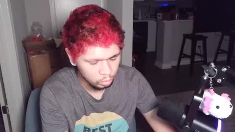 Snapshot of merlinharriss chatting on 12-23-25, 12:30 Merlinz Magic online show from 12-23-25, 12:30