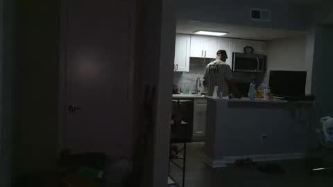 Snapshot of merlinharriss chatting on 01-12-26, 01:11 Merlinz Magic online show from 01-12-26, 01:11