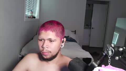 Snapshot of merlinharriss chatting on 02-25-26, 03:43 Merlinz Magic online show from 02-25-26, 03:43