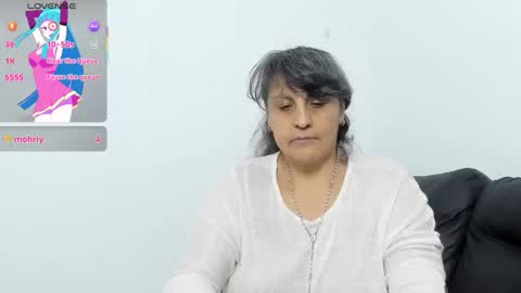 Snapshot of merlyna_goldens chatting on 02-04-26, 01:22 My next birthday is December 11th. online show from 02-04-26, 01:22