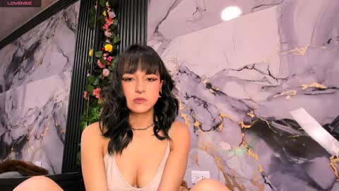 Diane 3 online show from 10-01-25, 05:02