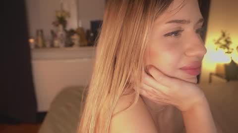 Lara OFFLINE  online show from 12-31-24, 12:32