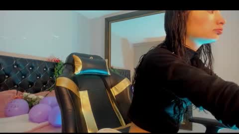 Sofia online show from 12-22-25, 07:22