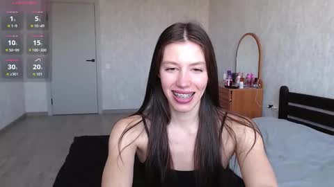 Emilia online show from 11-01-25, 11:34