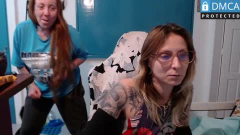 Snapshot of mesmerizing_tati333 chatting on 10-27-25, 10:25 Tati Tatianna Venus online show from 10-27-25, 10:25