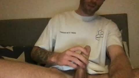 messageme11 online show from 09-28-25, 07:41