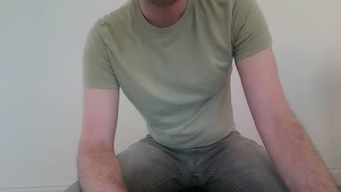 Snapshot of messingaround247 chatting on 03-26-26, 04:34 messingaround247 online show from 03-26-26, 04:34