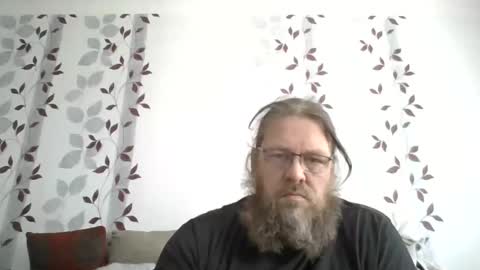 Snapshot of metallbuddy chatting on 05-10-26, 09:03 ask me online show from 05-10-26, 09:03
