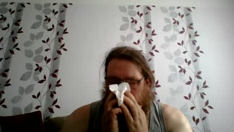 Snapshot of metallbuddy chatting on 06-28-26, 07:14 ask me online show from 06-28-26, 07:14