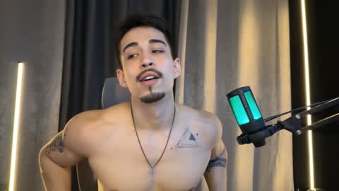 Snapshot of mettew22cm chatting on 11-01-25, 10:12 mettew22cm online show from 11-01-25, 10:12