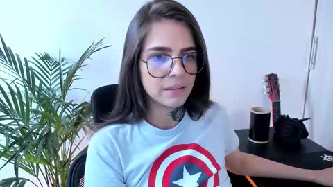 Meurif online show from 11-08-25, 02:06