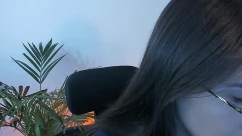 Meurif online show from 03-27-26, 01:44