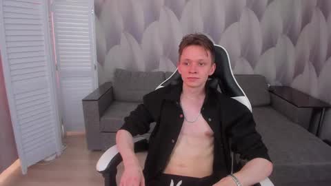 MEVERIK OUSHEN online show from 04-12-26, 01:16