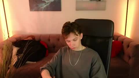 MEVERIK OUSHEN online show from 07-04-26, 10:16