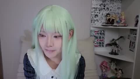 Snapshot of mewmewluna chatting on 05-08-26, 10:53 mewmewluna online show from 05-08-26, 10:53