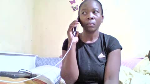 Meybel online show from 06-23-26, 10:46