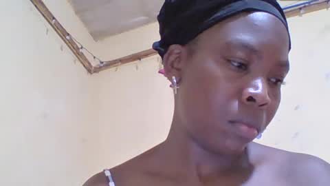 Meybel online show from 06-28-26, 08:48