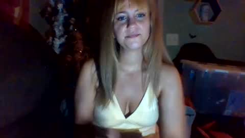 mezzy69 online show from 10-11-25, 08:13