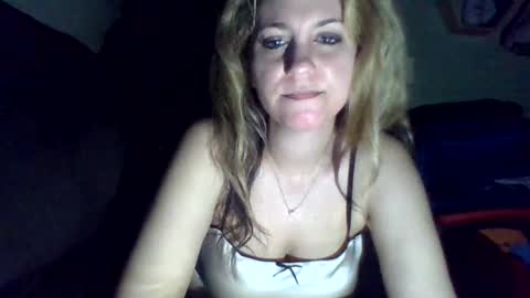 Snapshot of mezzy69 chatting on 02-13-26, 09:16 mezzy69 online show from 02-13-26, 09:16