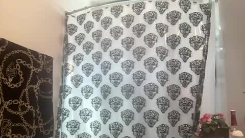 miaaheart online show from 04-17-26, 05:27