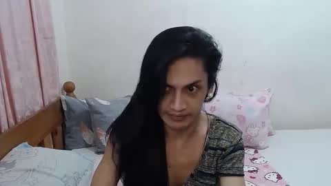 Snapshot of mhaekhalifa chatting on 01-07-26, 05:26 Mary Mhae online show from 01-07-26, 05:26