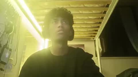 Snapshot of mhhhniceass chatting on 01-11-26, 05:56 hyde online show from 01-11-26, 05:56